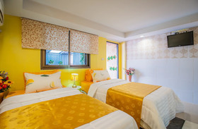 Menulis Coolly House Patong