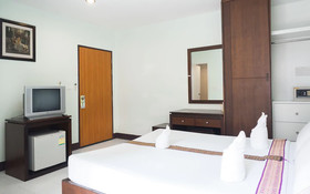 Moon Inn Guesthouse Patong