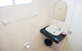 Moon Inn Guesthouse Patong