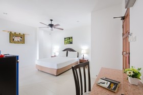 SR Sea View Apartments