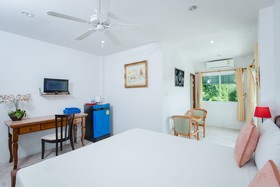 SR Sea View Apartments