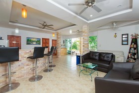 SR Sea View Apartments