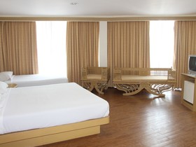 Neptuna Kata Hotel
