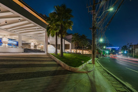 Oceanfront Beach Resort And Spa