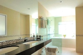 Oscar Boutique Hotel