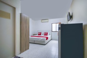OYO 885 You And Me House