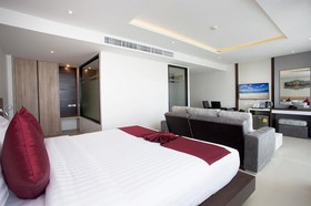 Paripas Patong Resort