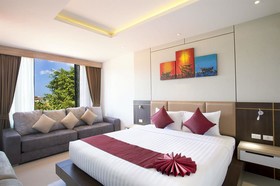 Paripas Patong Resort