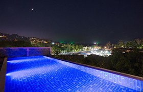 Paripas Patong Resort