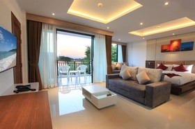 Paripas Patong Resort