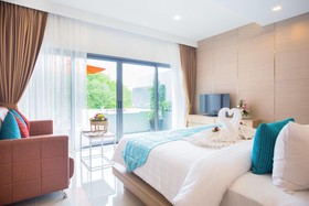 Patong Bay Hill Resort & Spa