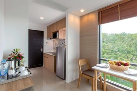 Patong Bay Hill Resort & Spa