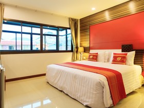 Patong Max Value Hotel