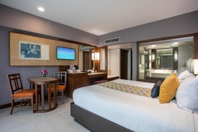 Courtyard by Marriott Phuket Patong Beach Resort