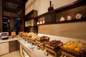 Courtyard by Marriott Phuket Patong Beach Resort