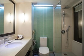 Courtyard by Marriott Phuket Patong Beach Resort