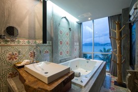 Patong Signature Boutique Hotel