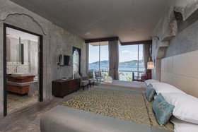 Patong Signature Boutique Hotel