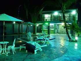 Tiki Garden Resort