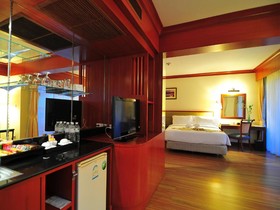 Phuket Graceland Resort & Spa