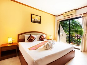 Phuket Resort Sai Rougn Residence