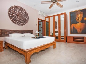 Phuket Villas at Patong Hill Estate