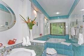 Phuket Villas at Patong Hill Estate