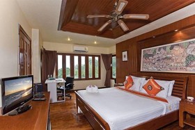 Phuket Villas at Patong Hill Estate