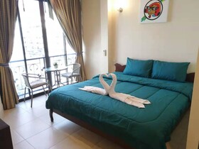 Qhkl Hotel