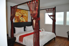 Saladee Gallery Residence