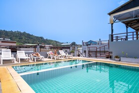 Santi White House Patong Hotel