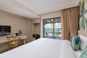 Sawaddi Patong Resort & Spa by Tolani