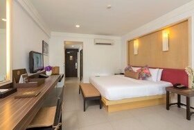 Sawaddi Patong Resort & Spa by Tolani