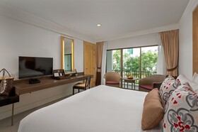 Sawaddi Patong Resort & Spa by Tolani