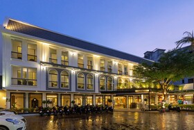 Sawaddi Patong Resort & Spa by Tolani