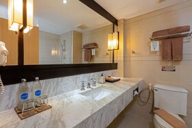 Sawaddi Patong Resort & Spa by Tolani