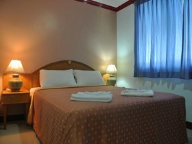 Silla Patong Hostel