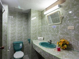 Simple Boutique Seabreeze Hotel