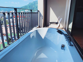 Sky Wave Patong