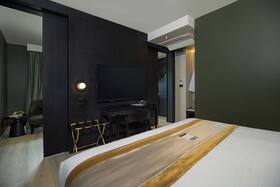 Syama Mansion Patong an Aspira Collection