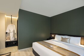 Syama Mansion Patong an Aspira Collection