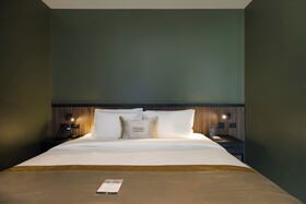 Syama Mansion Patong an Aspira Collection