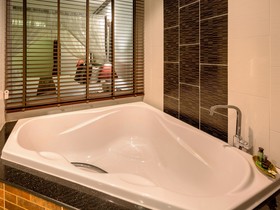 Tanawan Phuket Hotel