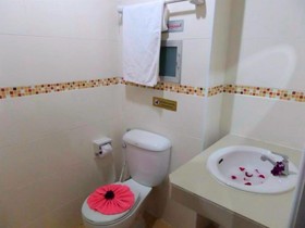 Thana Patong Guesthouse