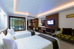 Thanthip Beach Resort