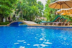 Thanthip Beach Resort