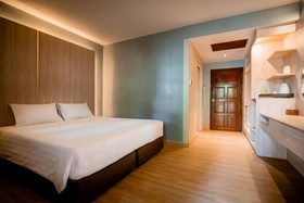 Thanthip Beach Resort