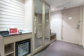 The Ashlee Heights Patong Hotel & Suites by ZEN Rooms