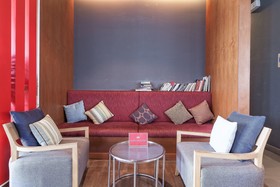 The Ashlee Heights Patong Hotel & Suites by ZEN Rooms