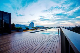 The Deck Patong